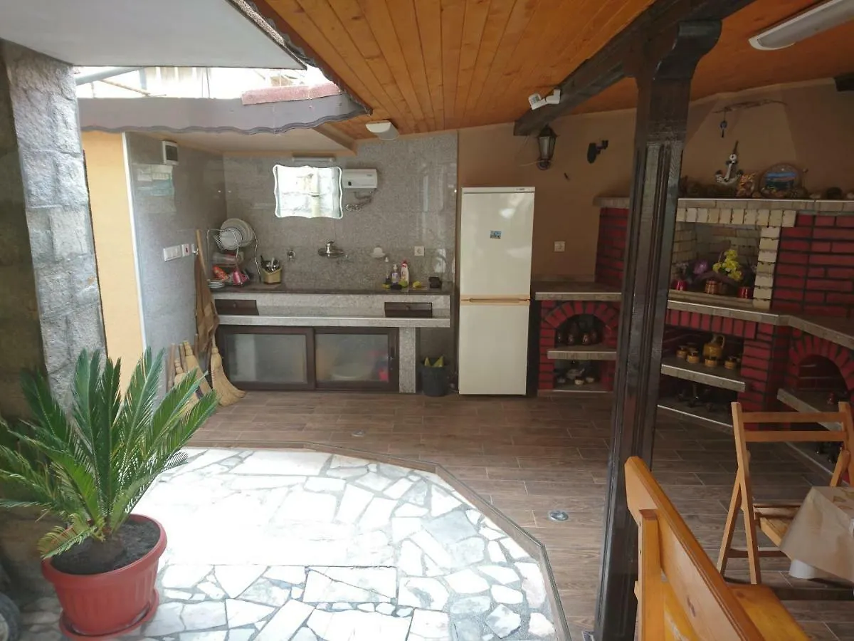 House Ogledalovi Hotel Pomorie Bulgaria